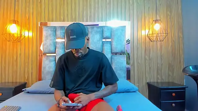 Ethan  OPry online show from December 16, 2025, 8:03 pm