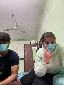 Cute hotzara online show from December 17, 2025, 4:51 am