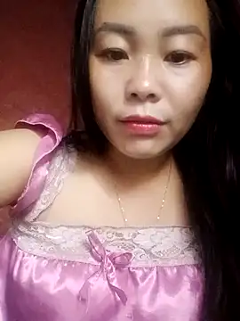 Snapshot of Qiune92 chatting on November 13, 2025, 7:18 am Qiune92 online show from November 13, 2025, 7:18 am