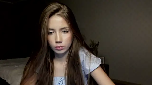 Snapshot of Aurora_Glow21 chatting on November 16, 2025, 11:16 am Aurora Glow21 online show from November 16, 2025, 11:16 am