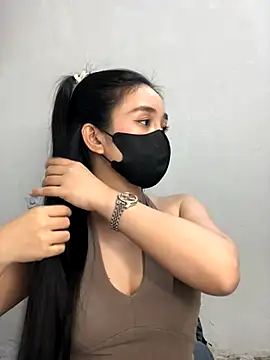 Snapshot of Tina_2k3 chatting on December 19, 2025, 6:20 am Tina 2k3 online show from December 19, 2025, 6:20 am