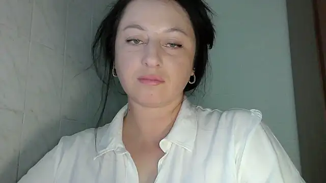 Snapshot of MelinaAx chatting on May 27, 2026, 7:55 pm MelinaAx online show from May 27, 2026, 7:55 pm