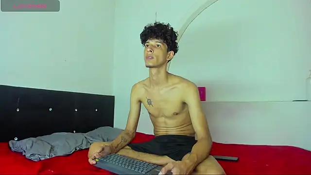 kaiborman00 online show from April 10, 2026, 3:01 am