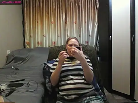 Snapshot of JenniDeep chatting on April 20, 2026, 7:15 pm JenniDeep online show from April 20, 2026, 7:15 pm