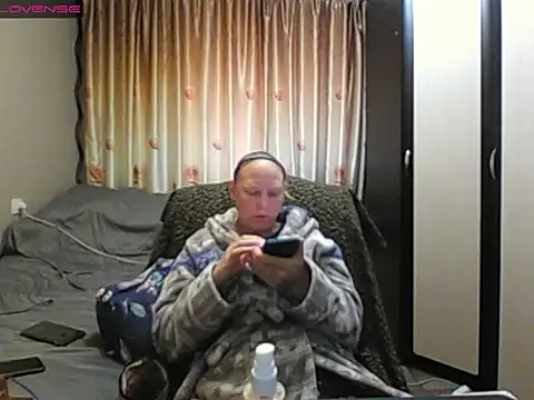 Snapshot of JenniDeep chatting on May 21, 2026, 4:30 am JenniDeep online show from May 21, 2026, 4:30 am