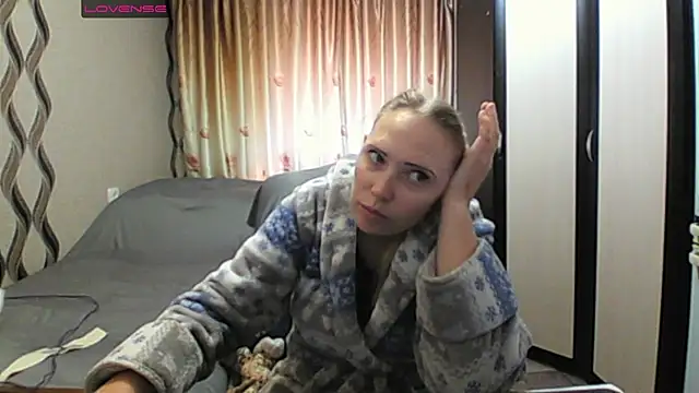 Snapshot of JenniDeep chatting on May 25, 2026, 9:04 am JenniDeep online show from May 25, 2026, 9:04 am