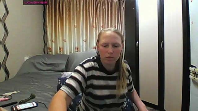 Snapshot of JenniDeep chatting on May 31, 2026, 5:53 pm JenniDeep online show from May 31, 2026, 5:53 pm