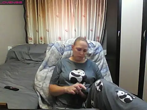 Snapshot of JenniDeep chatting on June 23, 2026, 10:13 am JenniDeep online show from June 23, 2026, 10:13 am