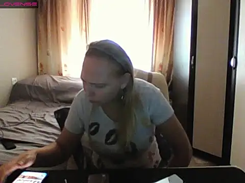 Snapshot of JenniDeep chatting on July 10, 2026, 8:50 am JenniDeep online show from July 10, 2026, 8:50 am