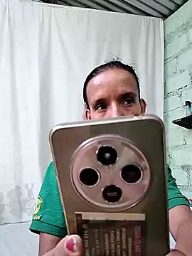 SindyHans online show from November 26, 2025, 1:01 pm