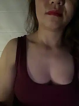 Snapshot of Diana-sexyy chatting on April 29, 2026, 11:00 pm Diana-sexyy online show from April 29, 2026, 11:00 pm