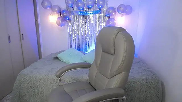 selene rouse  online show from March 7, 2026, 12:07 am