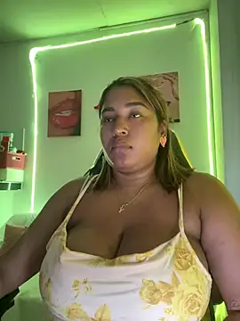 Snapshot of morena-2025 chatting on May 23, 2026, 9:41 pm morena-2025 online show from May 23, 2026, 9:41 pm