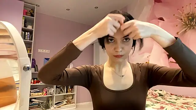 ShellyBedor online show from November 13, 2025, 3:55 pm