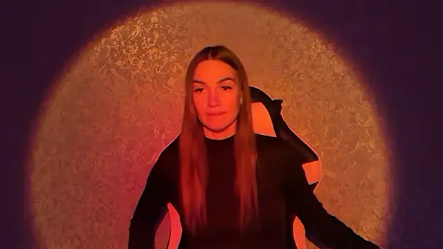 lisababy a online show from November 18, 2025, 8:02 pm