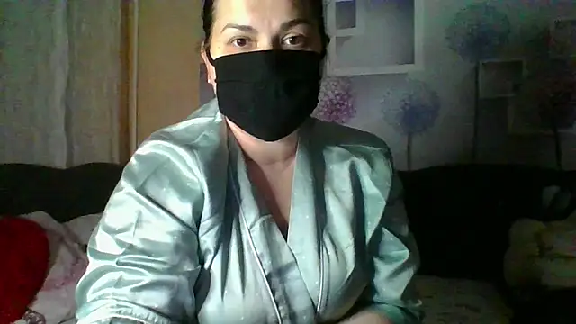 honey sweet couple online show from November 13, 2025, 5:01 pm