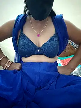 mahalaxmi teluguammai online show from December 17, 2025, 4:07 am