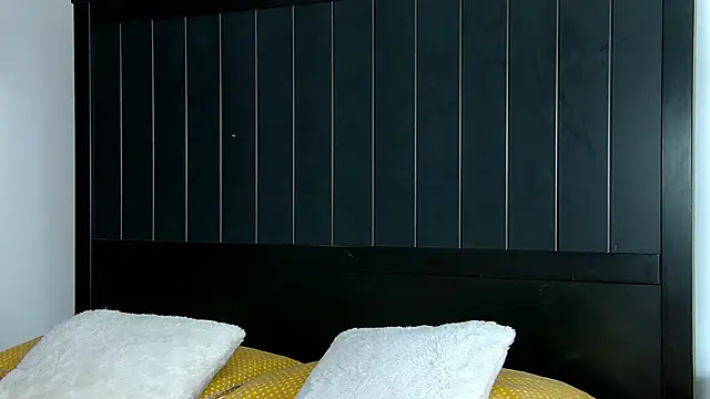 Snapshot of TaliaRoss chatting on November 26, 2025, 8:32 pm TaliaRoss online show from November 26, 2025, 8:32 pm