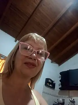 SexyMilf1211 online show from April 19, 2026, 7:16 pm