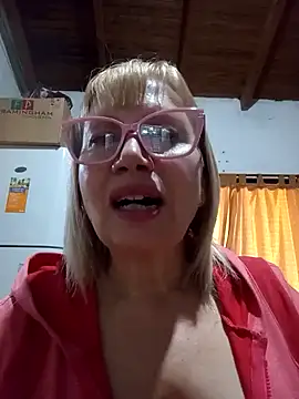 SexyMilf1211 online show from April 24, 2026, 2:08 pm