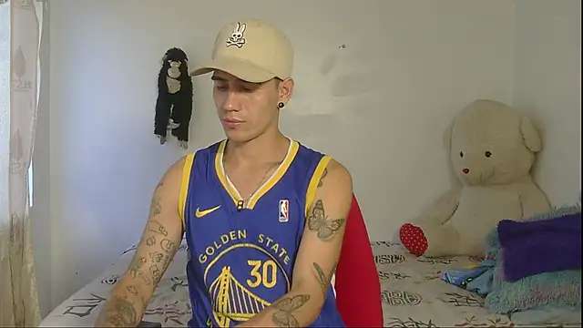 kilyan wow online show from November 18, 2025, 10:03 pm