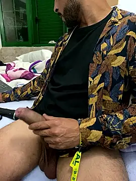 Snapshot of sweetblacky87 chatting on May 17, 2026, 6:00 am sweetblacky87 online show from May 17, 2026, 6:00 am