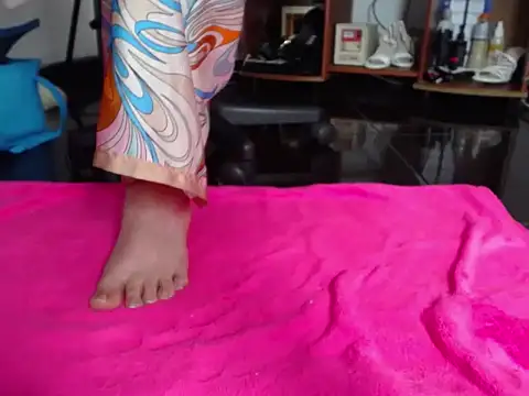 sasha sexy1 online show from February 10, 2026, 2:04 am