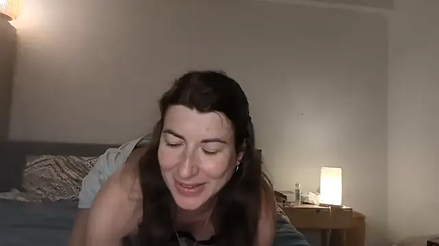 Snapshot of Jo_LieLive chatting on June 1, 2026, 7:15 pm Jo LieLive online show from June 1, 2026, 7:15 pm