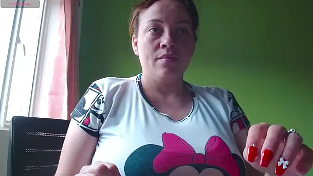 Snapshot of Rouse_hot_ chatting on April 24, 2026, 6:21 pm Rouse hot online show from April 24, 2026, 6:21 pm