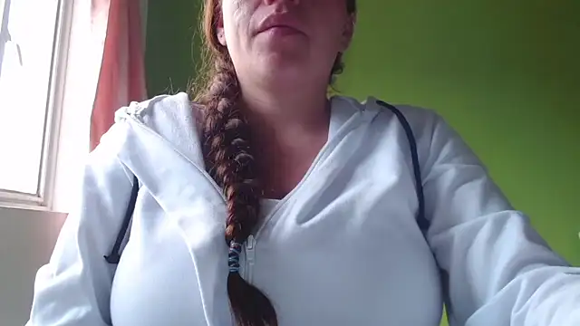Snapshot of Rouse_hot_ chatting on May 29, 2026, 2:04 pm Rouse hot online show from May 29, 2026, 2:04 pm
