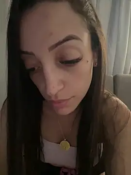 Snapshot of BelleRune chatting on January 20, 2025, 2:03 pm BelleRune online show from January 20, 2025, 2:03 pm