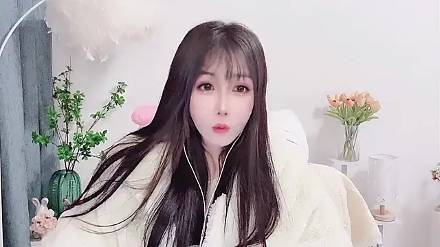 Laura 520 online show from December 16, 2025, 8:19 am