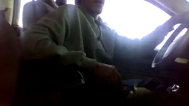 Snapshot of dickencidr chatting on April 9, 2026, 8:14 pm dickencidr online show from April 9, 2026, 8:14 pm