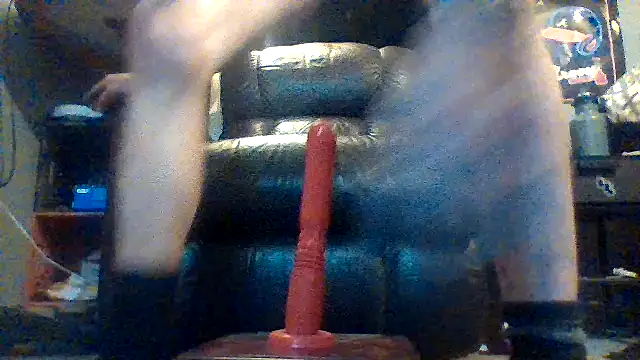 Snapshot of dickencidr chatting on April 11, 2026, 8:51 am dickencidr online show from April 11, 2026, 8:51 am