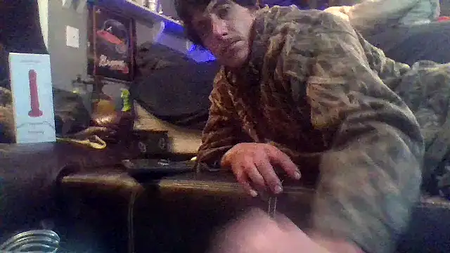 Snapshot of dickencidr chatting on April 29, 2026, 4:38 am dickencidr online show from April 29, 2026, 4:38 am