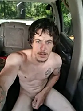 Snapshot of dickencidr chatting on April 29, 2026, 4:44 pm dickencidr online show from April 29, 2026, 4:44 pm