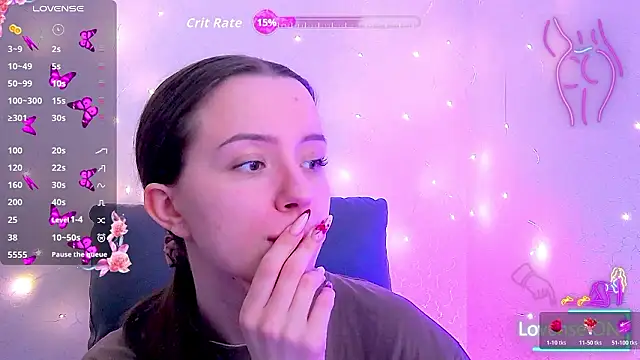 BellaVelure6767 online show from March 18, 2026, 12:25 am