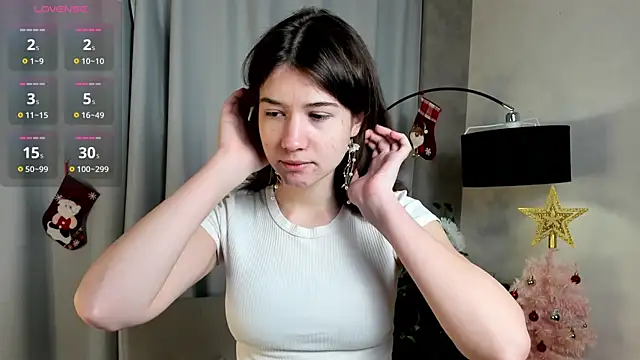 MarilynMun online show from January 14, 2026, 2:06 am