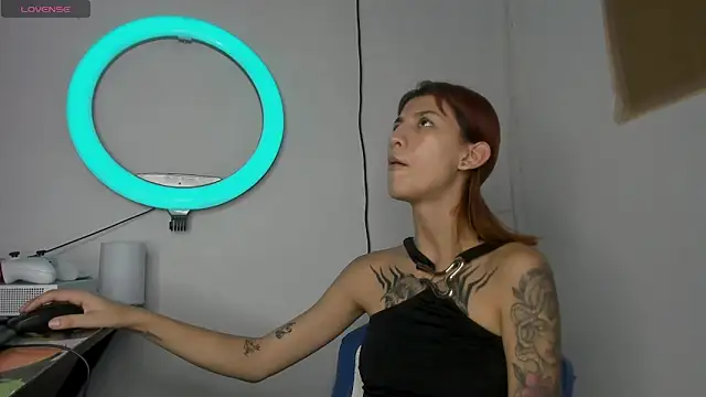 Hot play18 online show from March 8, 2026, 10:24 pm