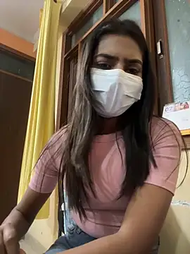 Snapshot of sexyayeshadesi chatting on February 22, 2026, 6:28 pm sexyayeshadesi online show from February 22, 2026, 6:28 pm