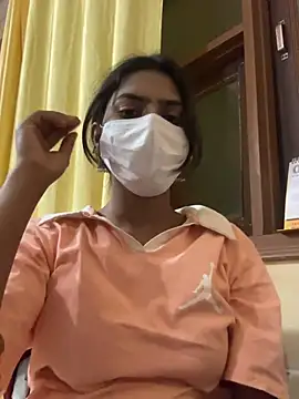 Snapshot of sexyayeshadesi chatting on February 25, 2026, 7:23 pm sexyayeshadesi online show from February 25, 2026, 7:23 pm