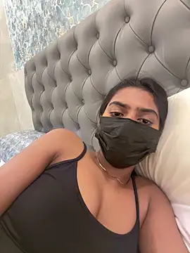 sexyayeshadesi online show from March 25, 2026, 3:51 pm