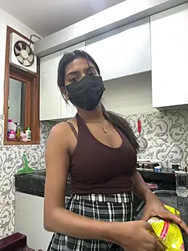 sexyayeshadesi online show from June 4, 2026, 5:52 pm