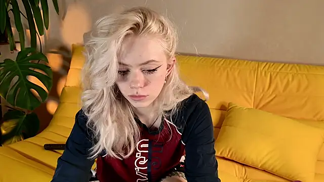 jane-booblegum online show from February 17, 2026, 8:37 pm