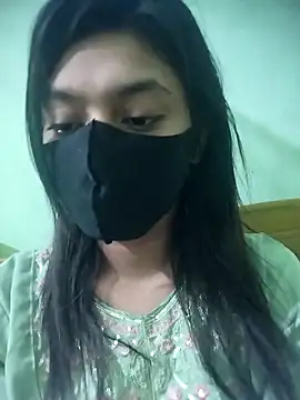 Disha Nur0 online show from March 12, 2026, 11:33 pm