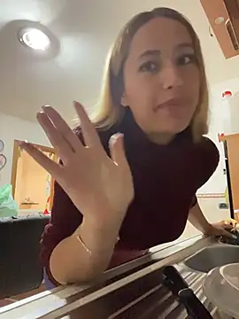 Snapshot of asshly20 chatting on December 4, 2025, 4:59 pm asshly20 online show from December 4, 2025, 4:59 pm