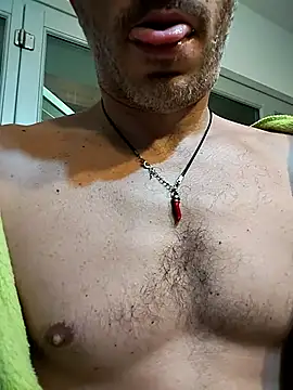 platone09 online show from January 7, 2026, 11:07 pm