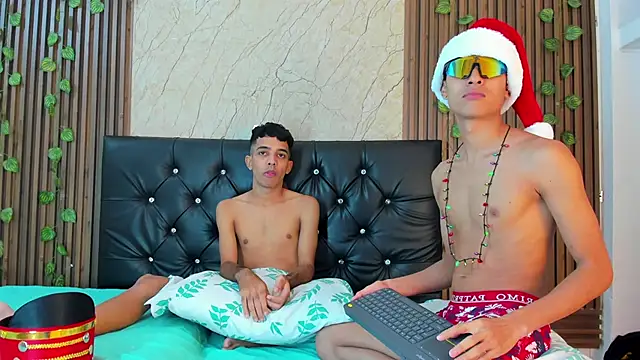 LiamSammer online show from December 16, 2025, 5:56 am