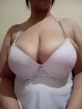 Snapshot of Maryam89six chatting on November 29, 2025, 6:44 pm Maryam89six online show from November 29, 2025, 6:44 pm