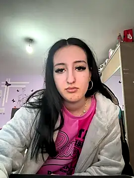 elenaalena online show from December 18, 2025, 2:12 pm